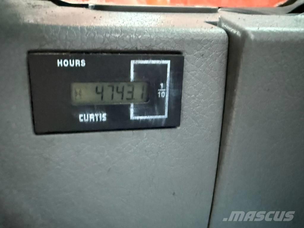 Doosan DX 235 LCR Roomikekskavaatorid