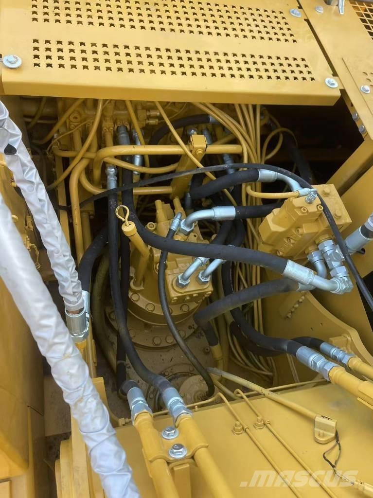 CAT 320 B Roomikekskavaatorid