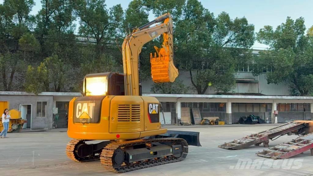 CAT 307E2 Roomikekskavaatorid