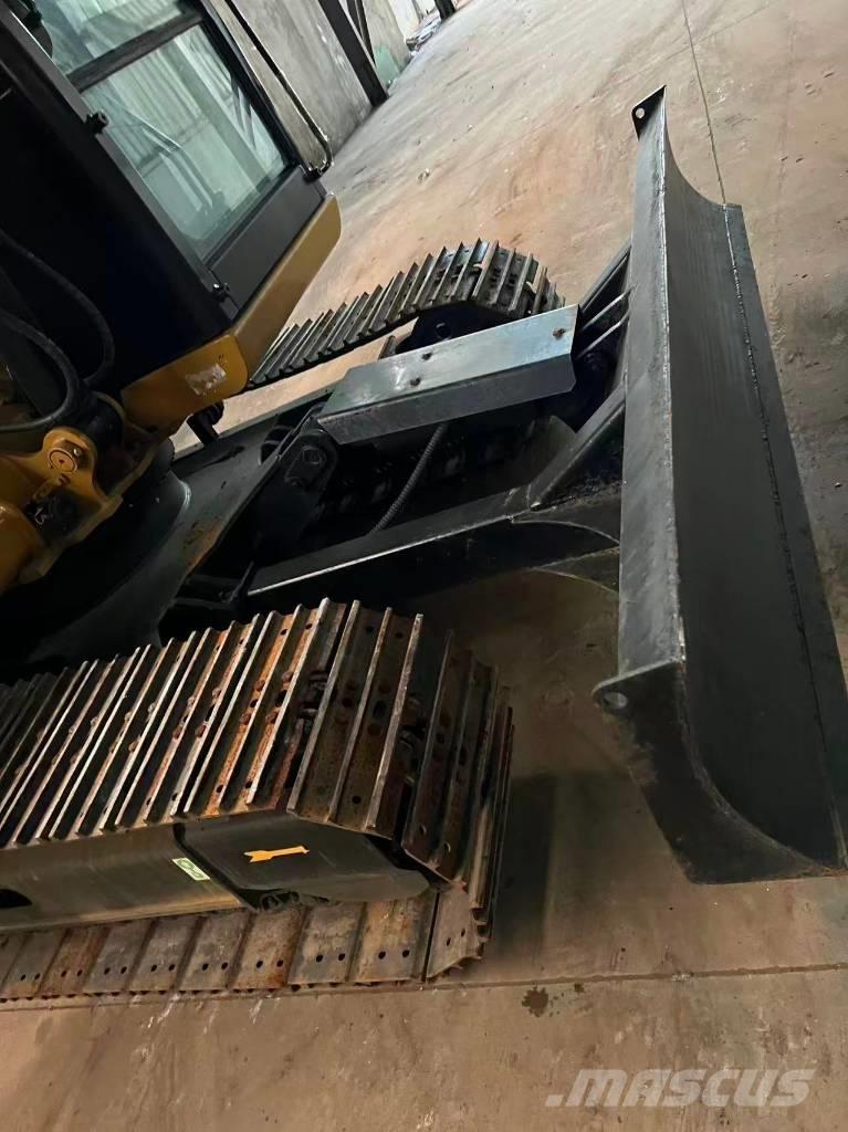 CAT 307E2 Roomikekskavaatorid