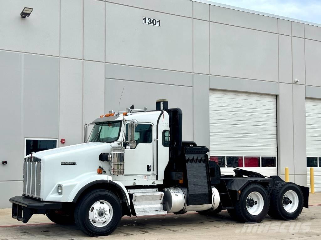 Kenworth T 800 Puksiirid