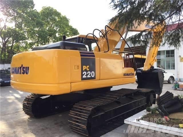 Komatsu PC 220-7 Roomikekskavaatorid