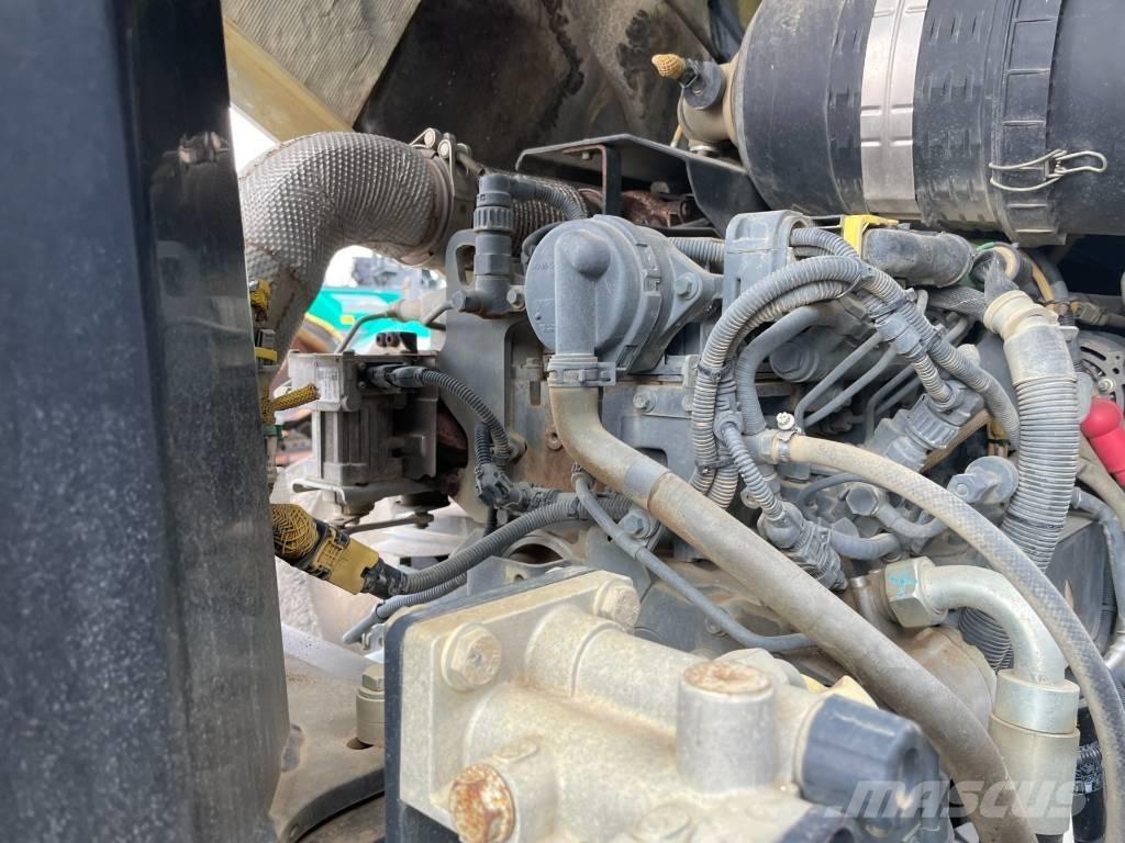 Bomag BW 216 DH-4 Ühe trumliga rullid