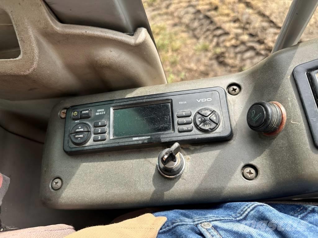 New Holland MH 4.6 Muud laadimise ja kaevamise seadmed