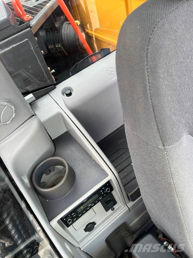 Volvo EC 140 EL Roomikekskavaatorid