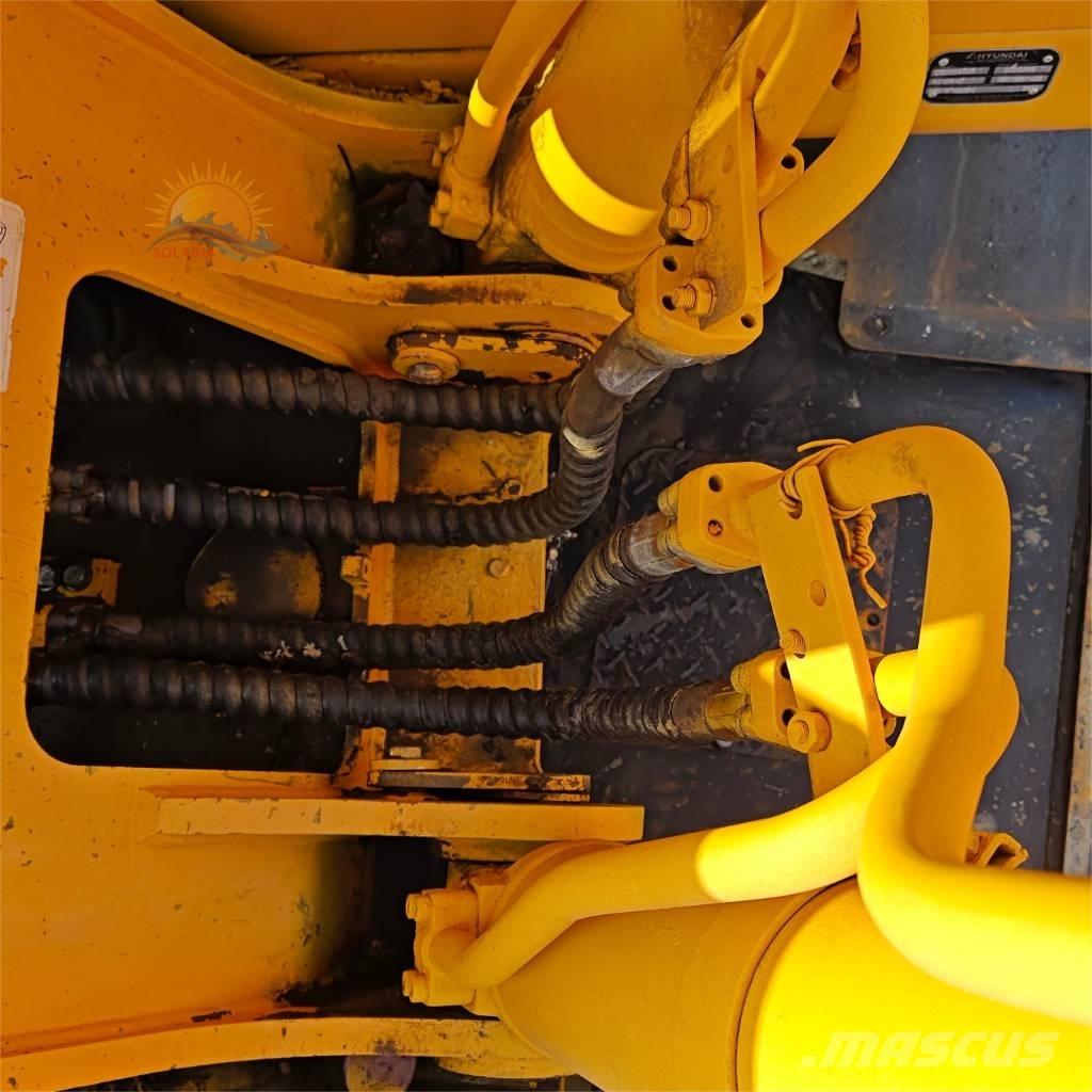 Hyundai Robex 210W-7 Ratasekskavaatorid