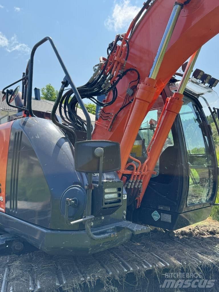 Hitachi ZX135USBL-6 Roomikekskavaatorid