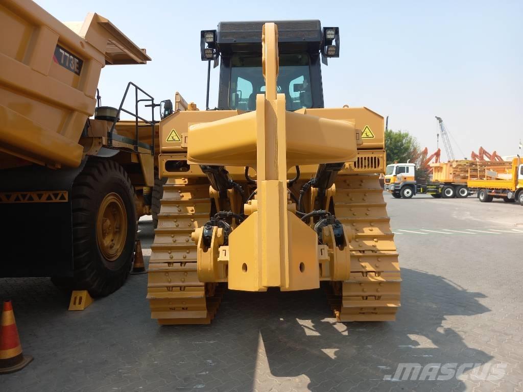 CAT D8T (Jebel Ali) Buldooserid