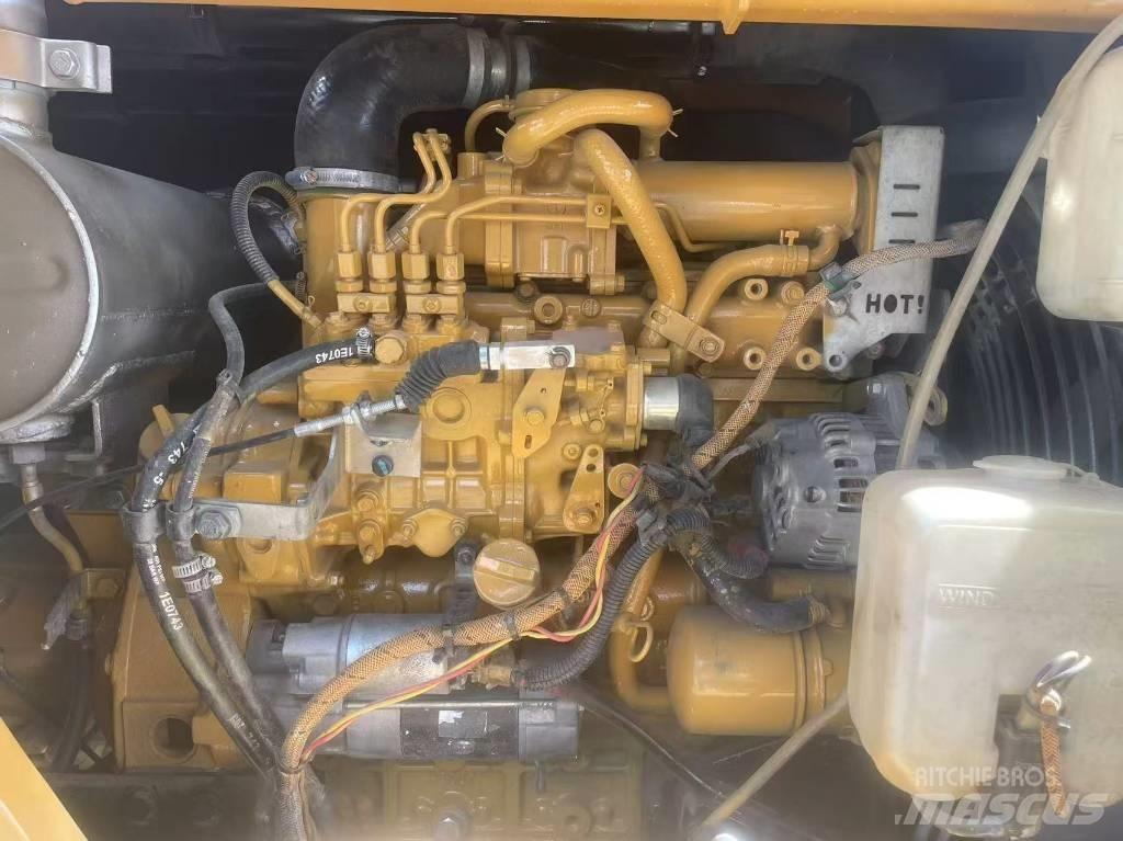 CAT 308 E2 Väikeekskavaatorid 7t-12t
