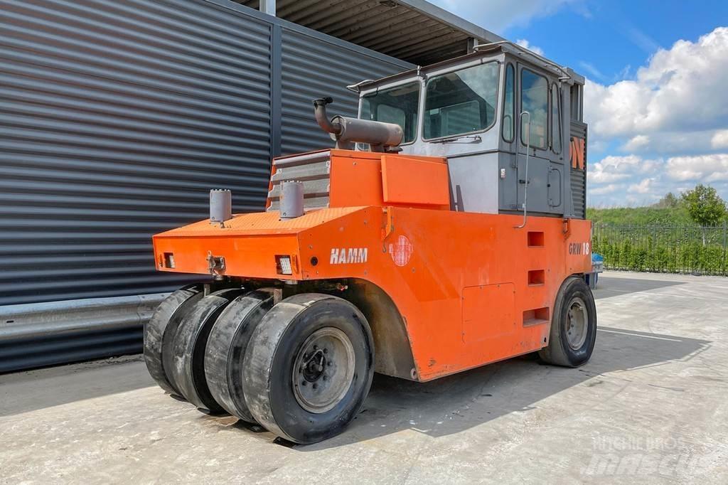 Hamm GRW 24 Pneumorehvidega rullid