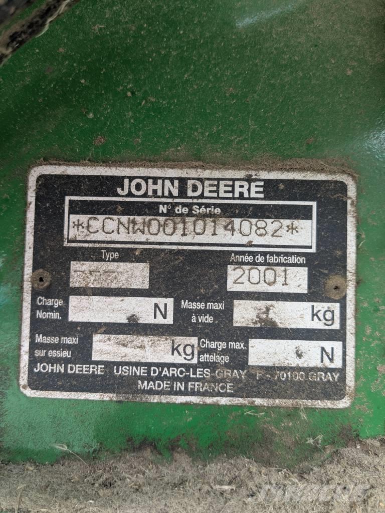 John Deere 575 Ruloonpressid
