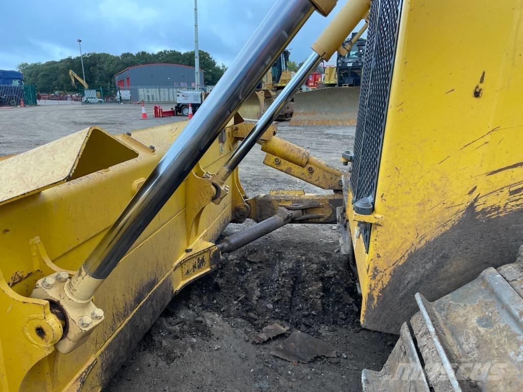 Komatsu D 65 PX-18E0 Buldooserid