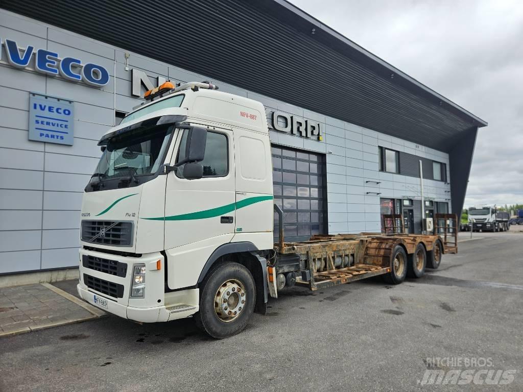 Volvo FH12 8x4 Metsamasinate veokid