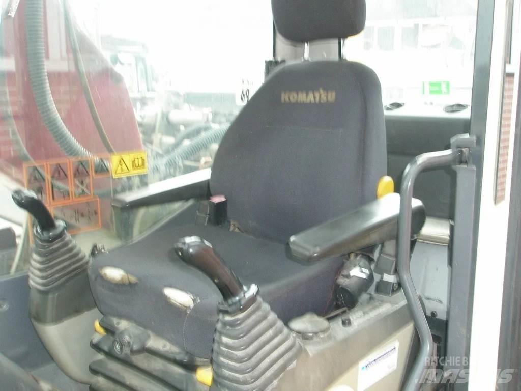 Komatsu PC 210LC-8 Roomikekskavaatorid