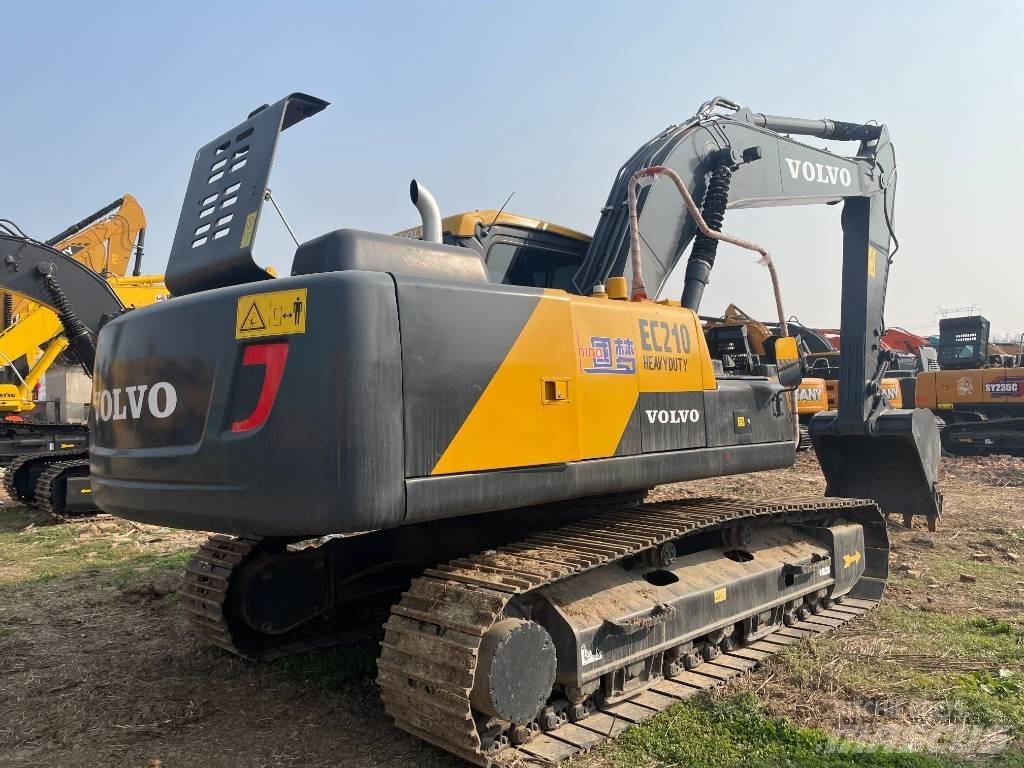 Volvo EC 210 Roomikekskavaatorid