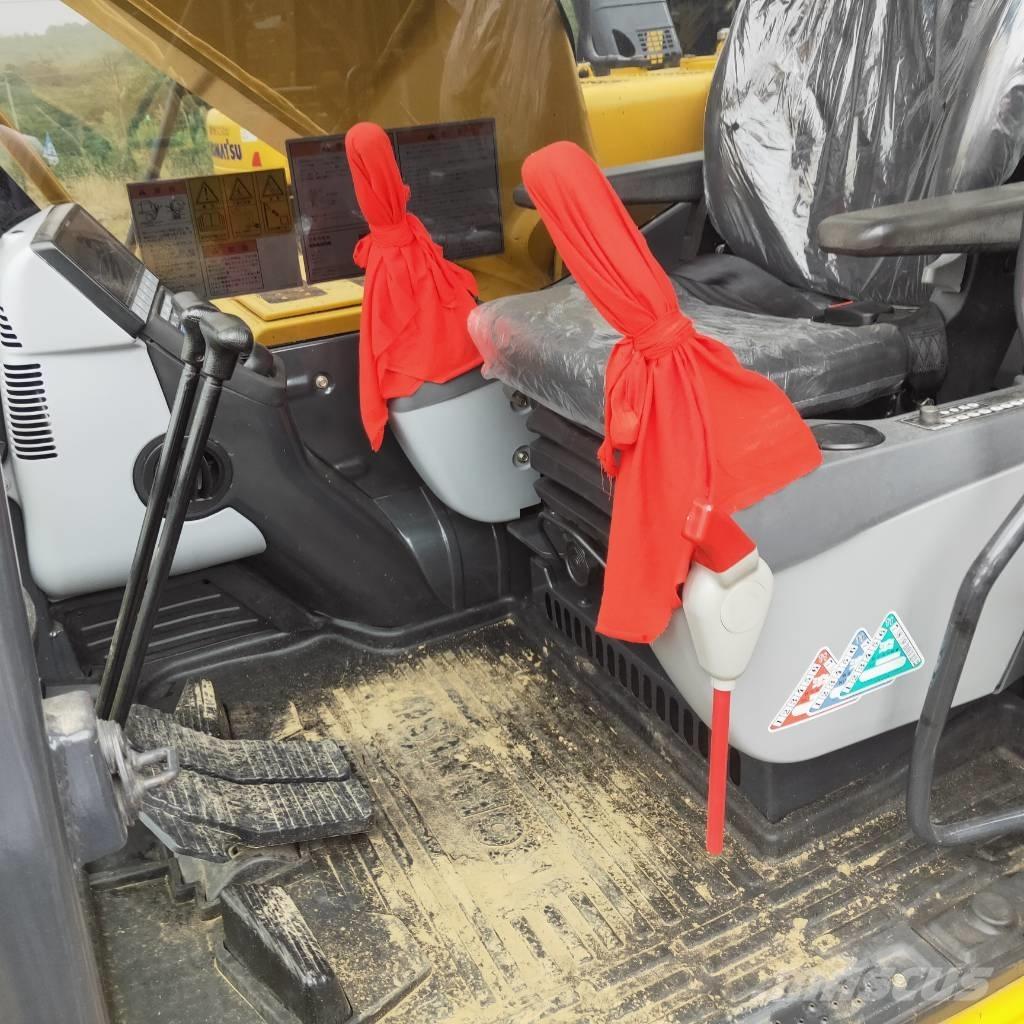 Komatsu PC200-8 Roomikekskavaatorid