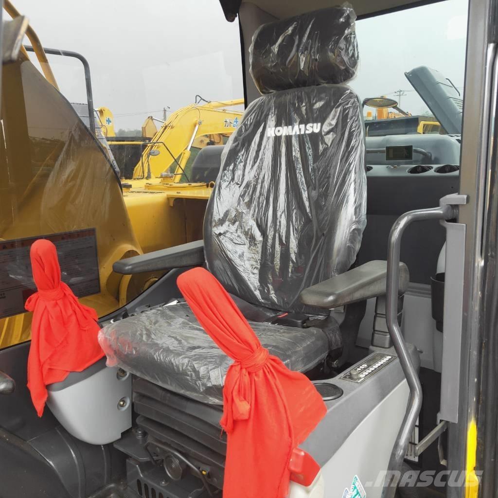 Komatsu PC200-8 Roomikekskavaatorid