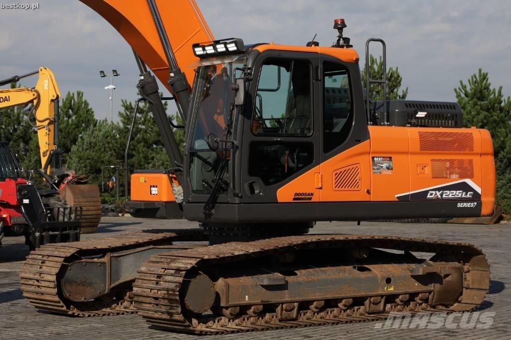 Doosan DX 225 LC-7 Roomikekskavaatorid