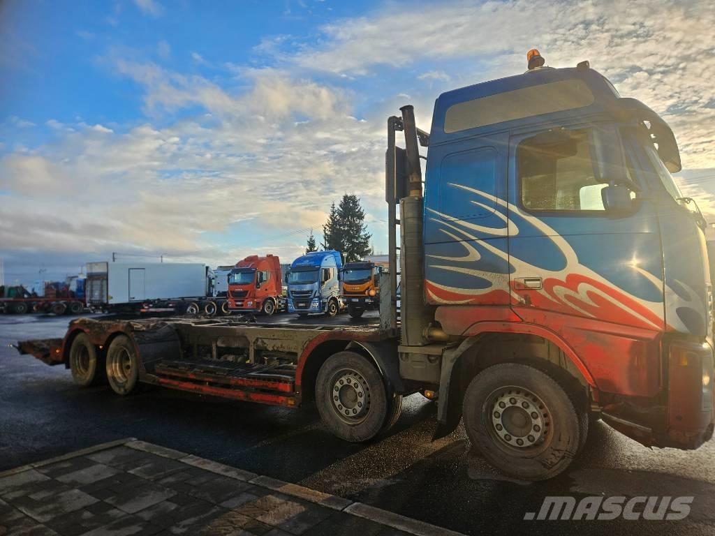Volvo FH12 8x4 Metsamasinate veokid