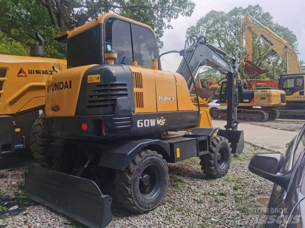 Hyundai Robex 60 W Ratasekskavaatorid