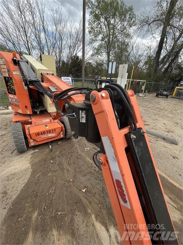 JLG E 300 AJP Käärtõstukid