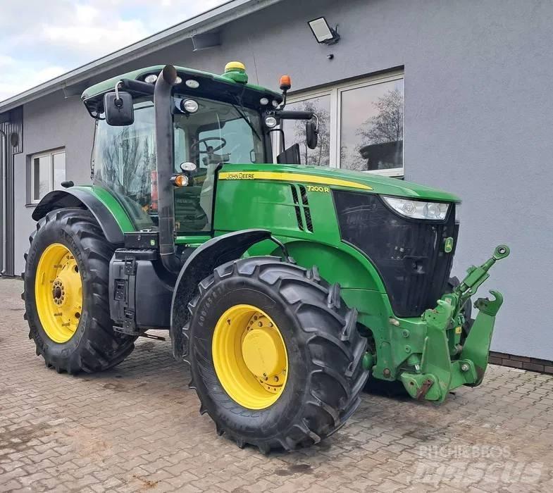 John Deere 7200 R Traktorid