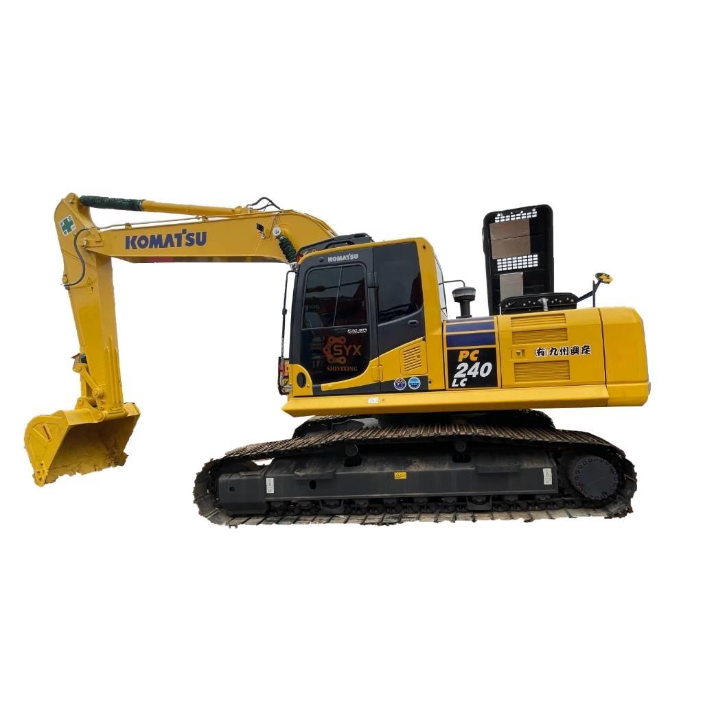 Komatsu PC 240-8 Roomikekskavaatorid