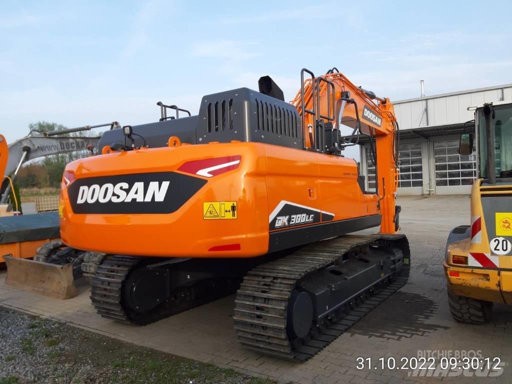 Doosan DX 300 NLC-7 Roomikekskavaatorid