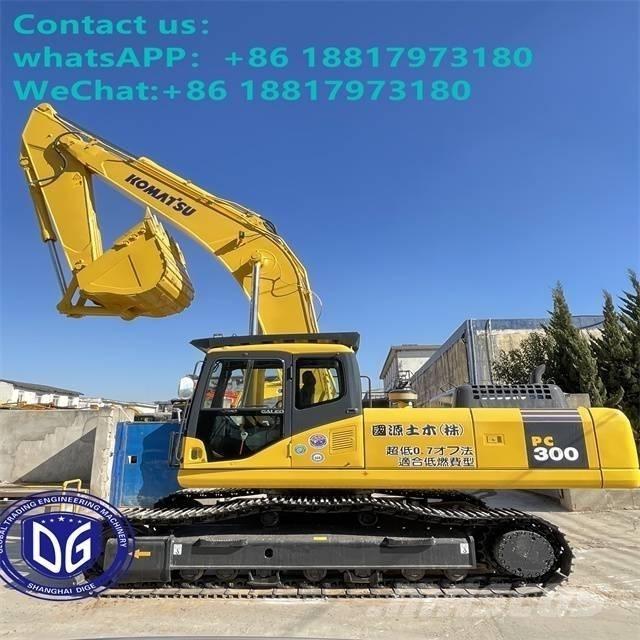 Komatsu PC 300-7 Roomikekskavaatorid