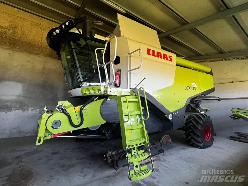 CLAAS LEXION 750 ACR Teraviljakombainid