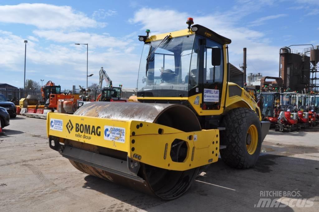 Bomag BW 213 D H-5 Ühe trumliga rullid