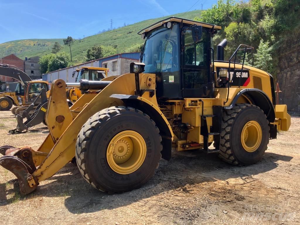 CAT 950 M Rataslaadurid