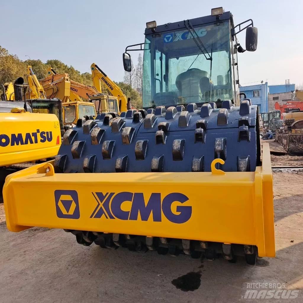 XCMG XS 223 J Ühe trumliga rullid