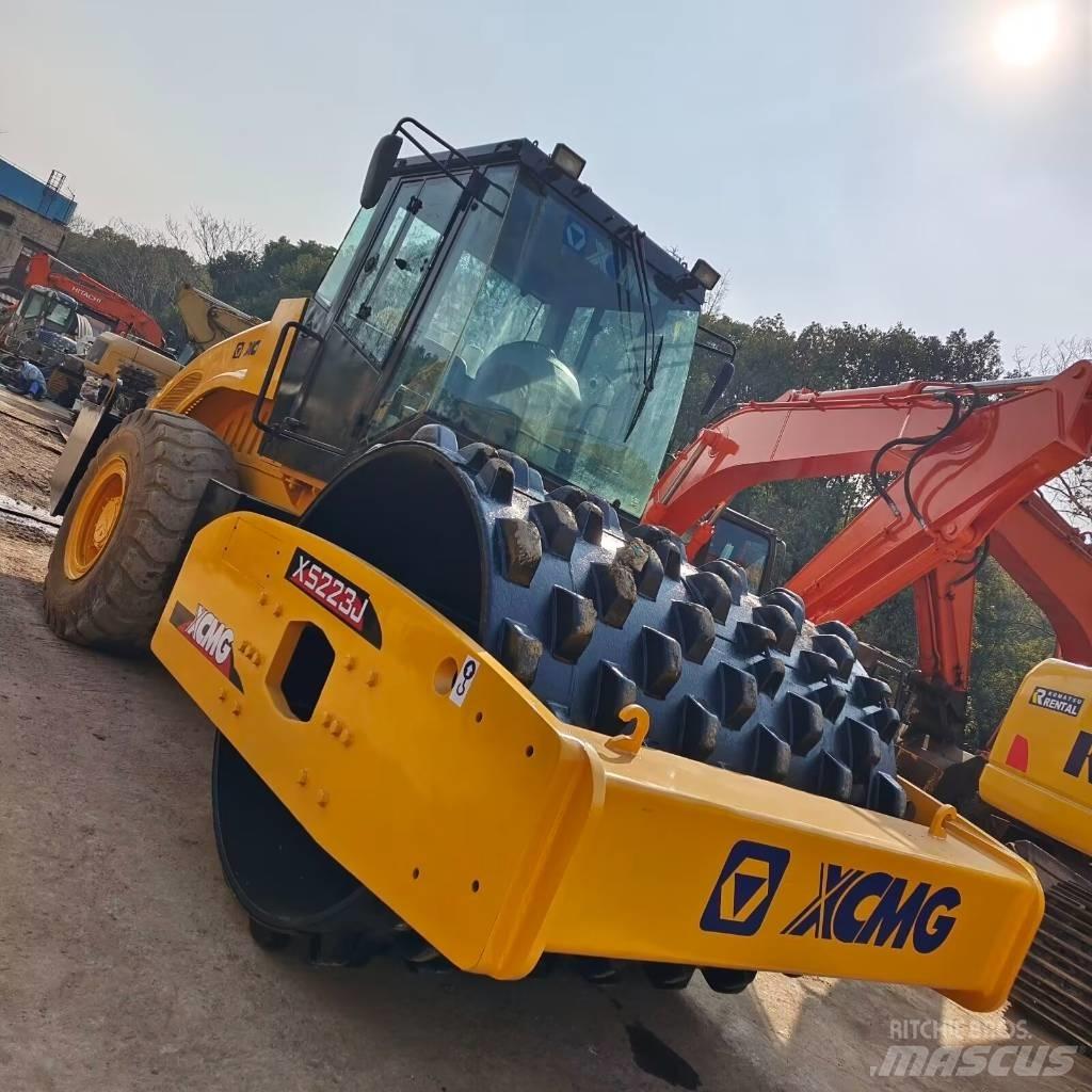 XCMG XS 223 J Ühe trumliga rullid