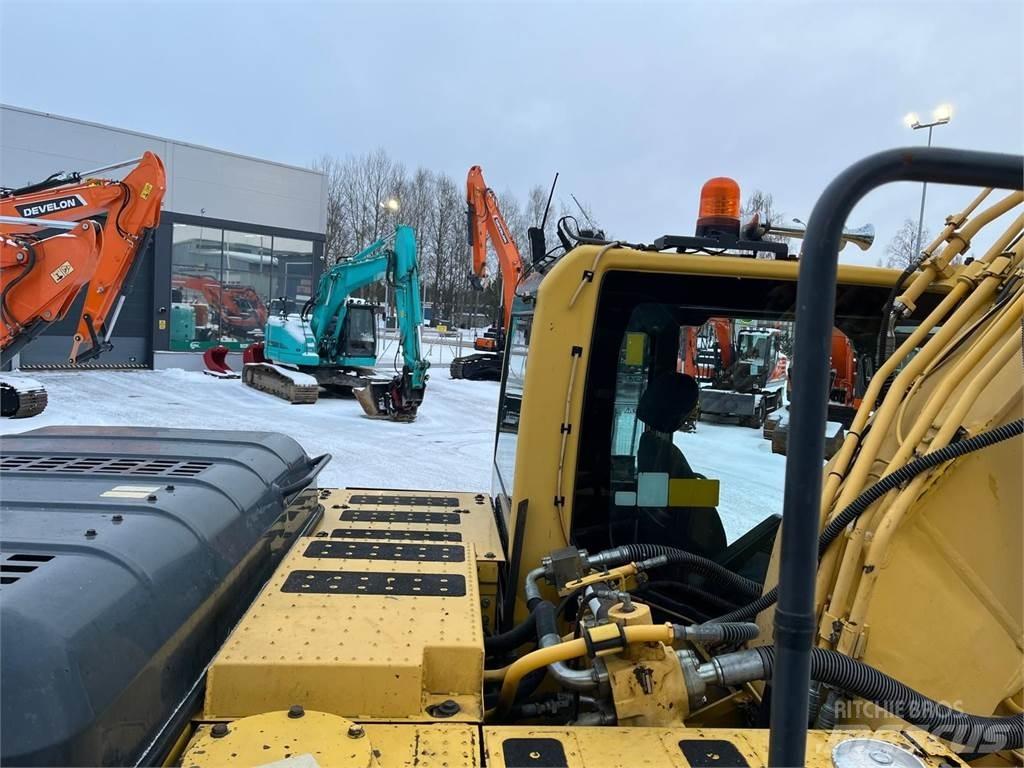 Komatsu PC210LC-8 Roomikekskavaatorid