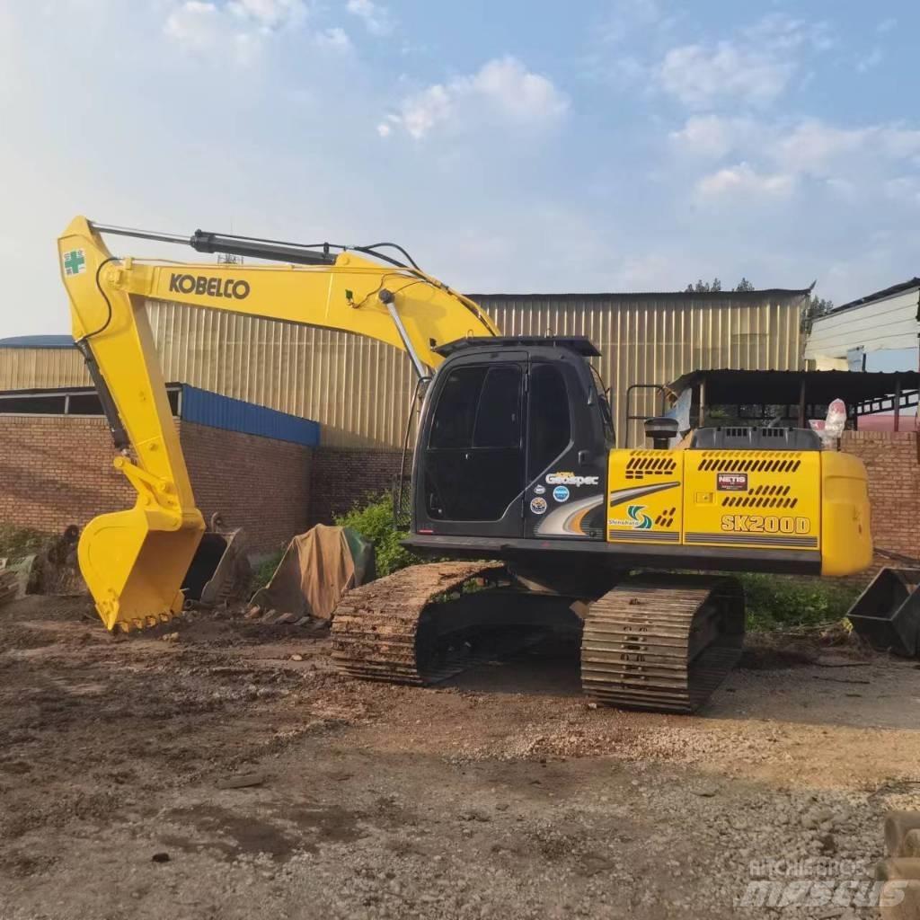 Kobelco SK 200 D Roomikekskavaatorid