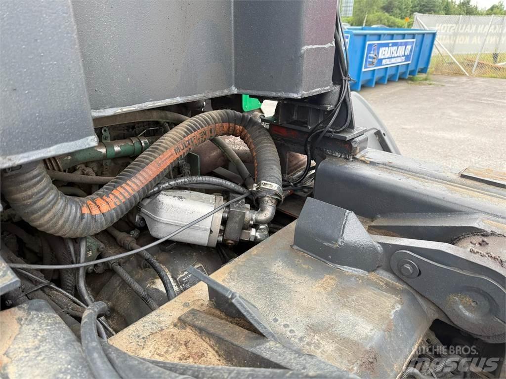 Volvo FE320 6x2*4 Konksliftveokid