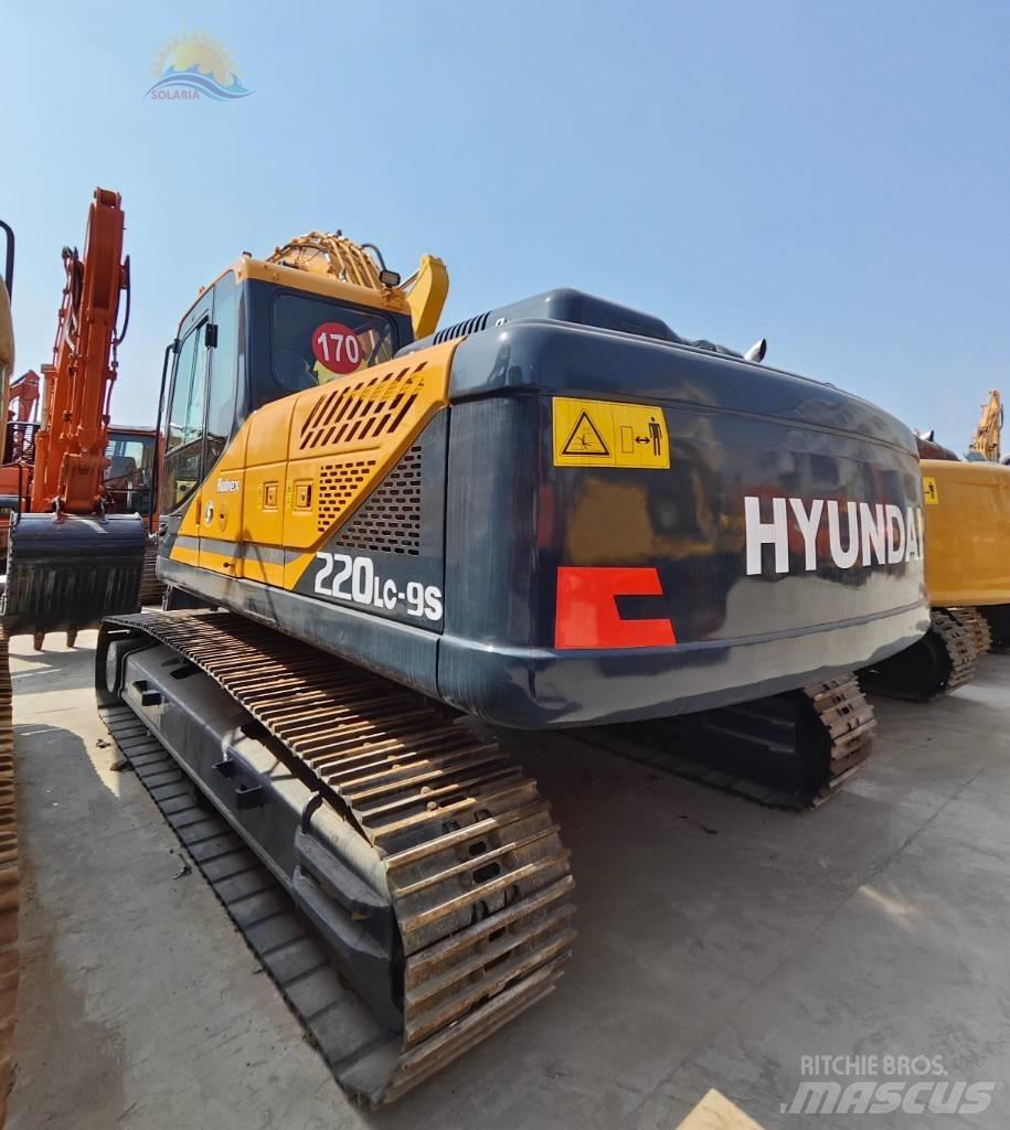 Hyundai R220LC-9S Roomikekskavaatorid