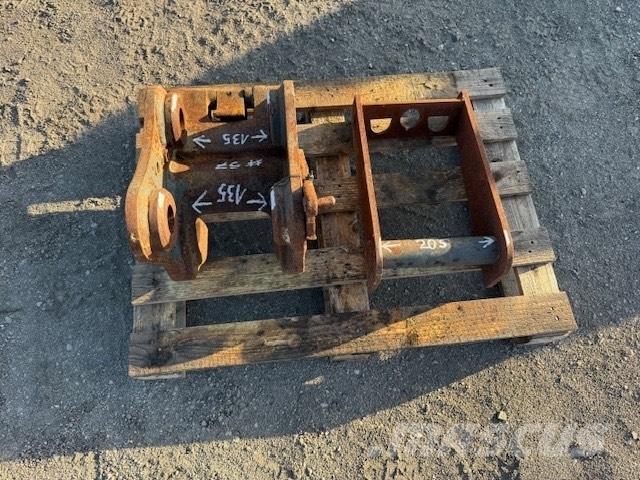 JCB QUICK COUPLERS Kiirliitmikud