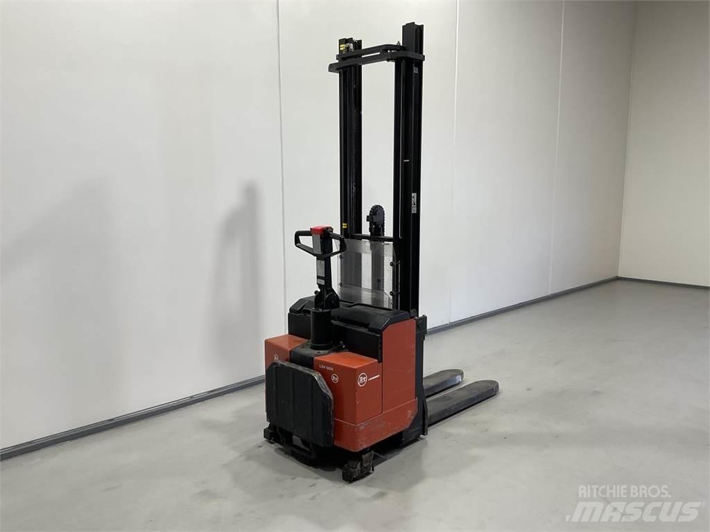 BT LSV 1250/11 Platvormiga virnastajad