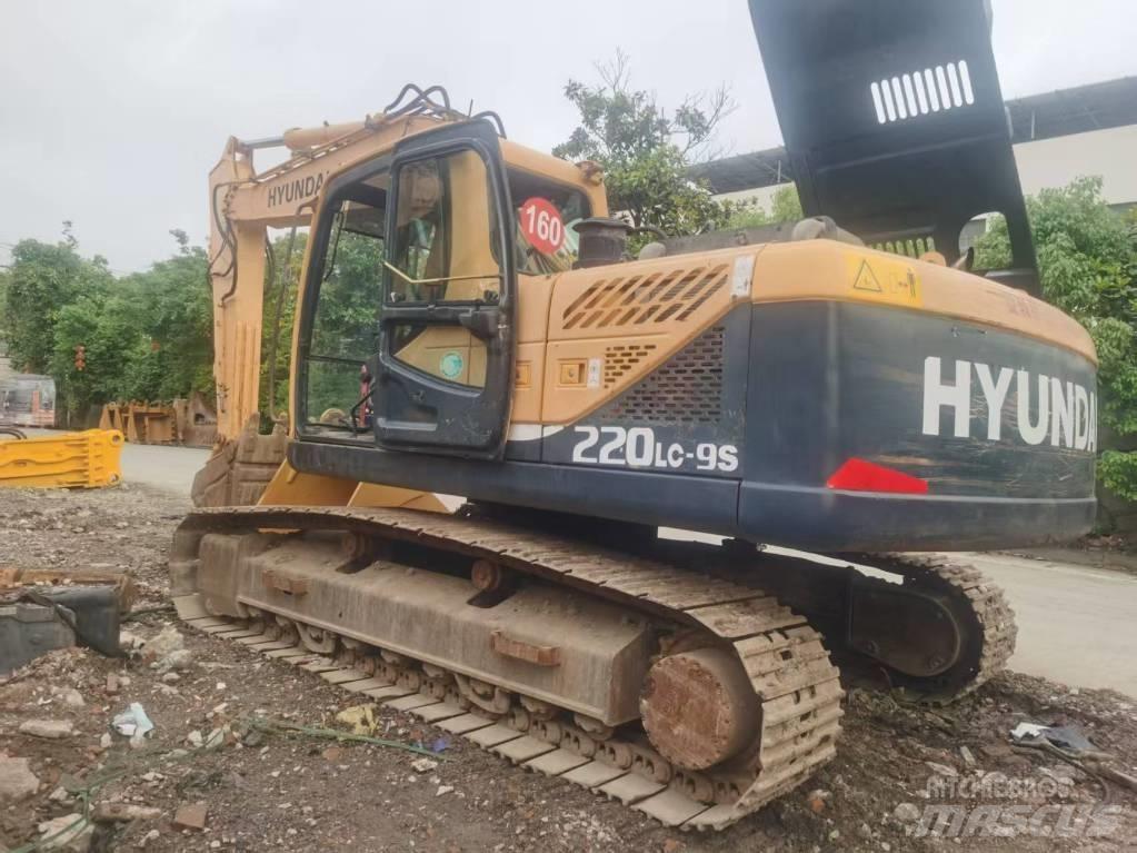 Hyundai R220lc-9s Roomikekskavaatorid