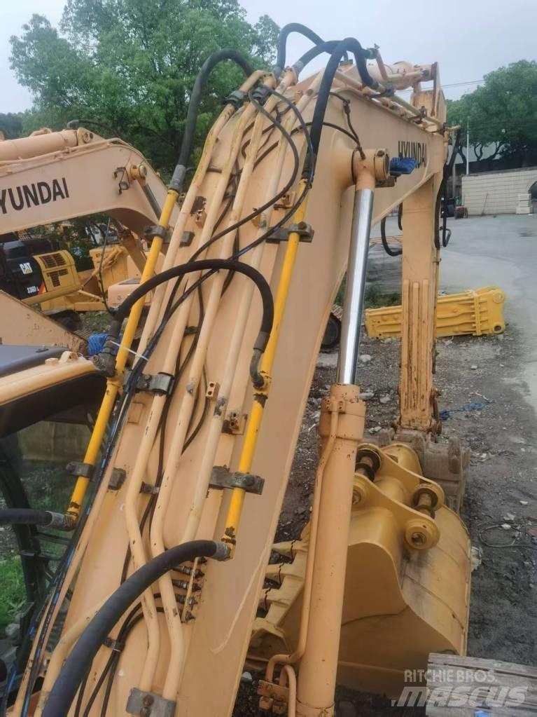 Hyundai R220lc-9s Roomikekskavaatorid