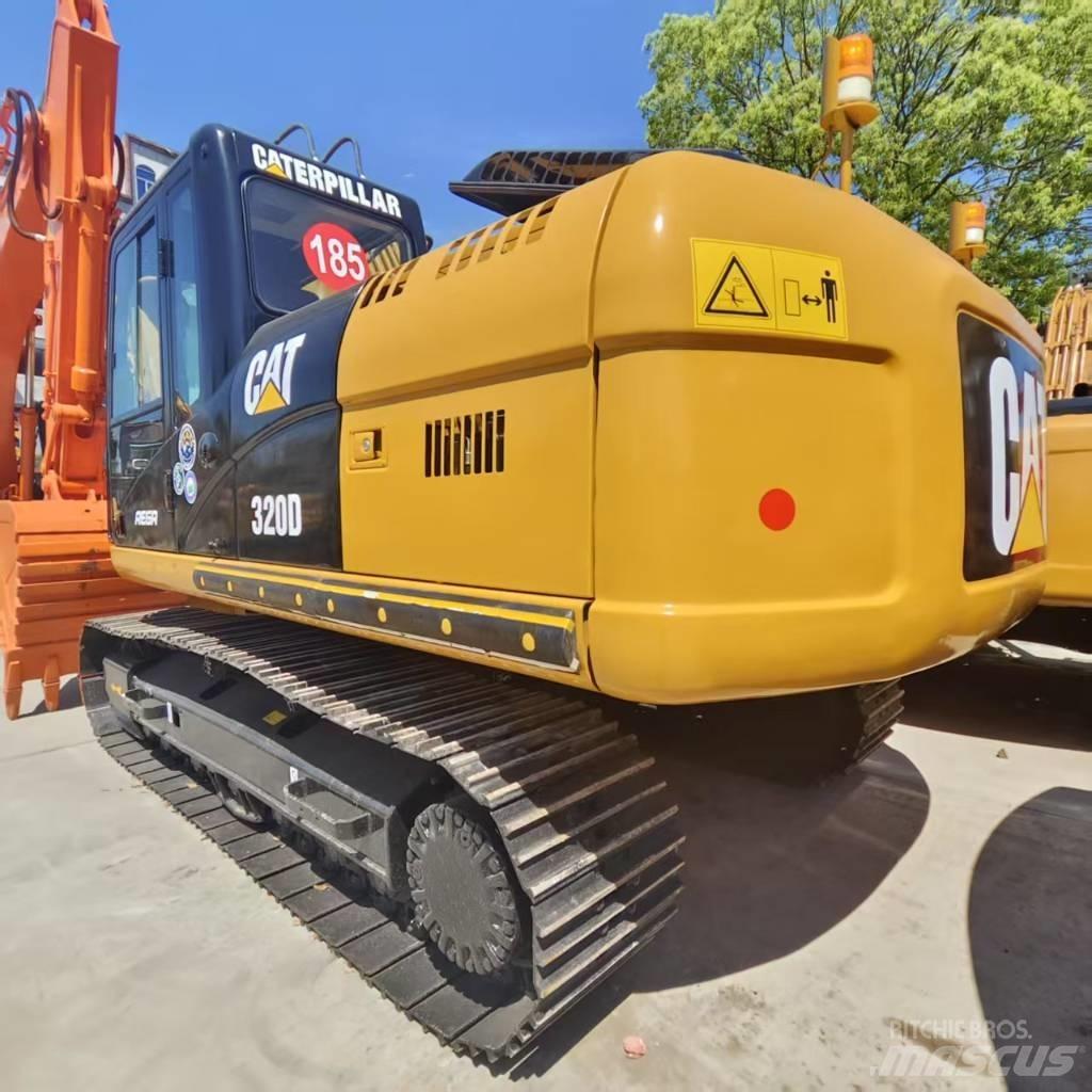 CAT 320 D Roomikekskavaatorid