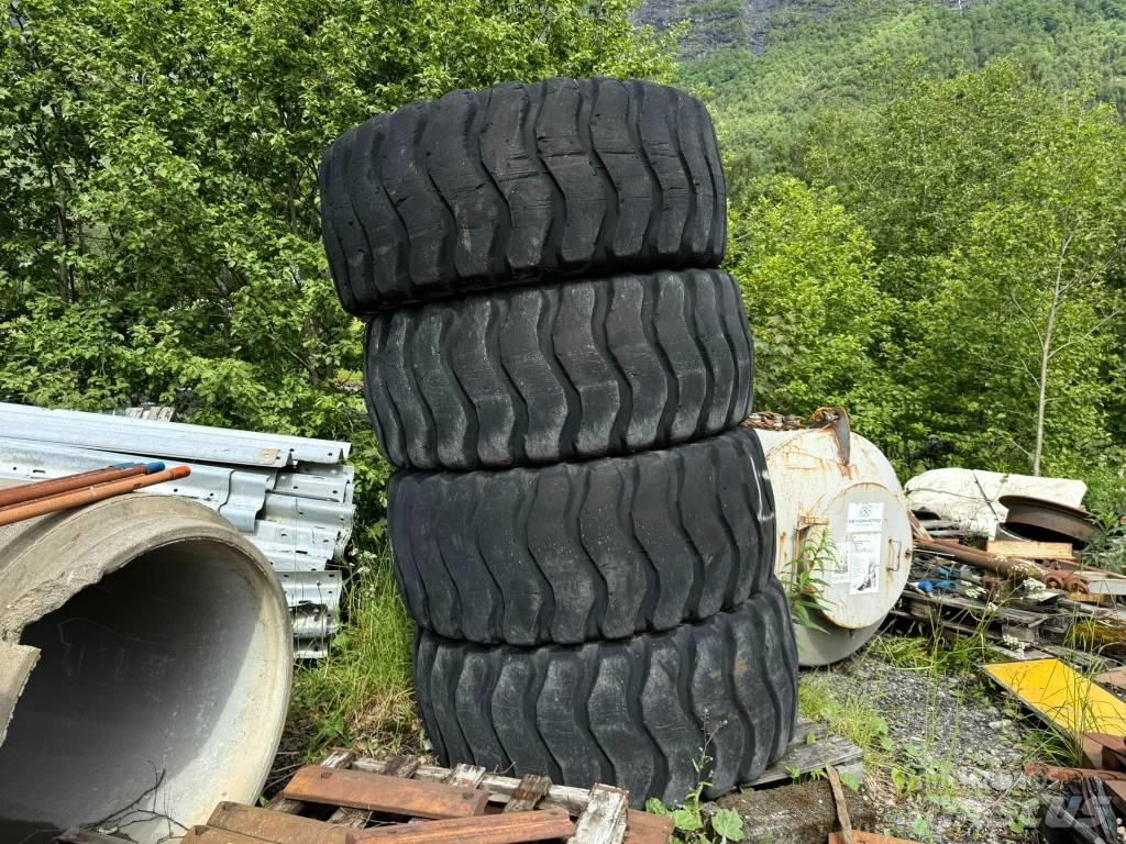 Goodyear 23,5R25 Rehvid, rattad ja veljed