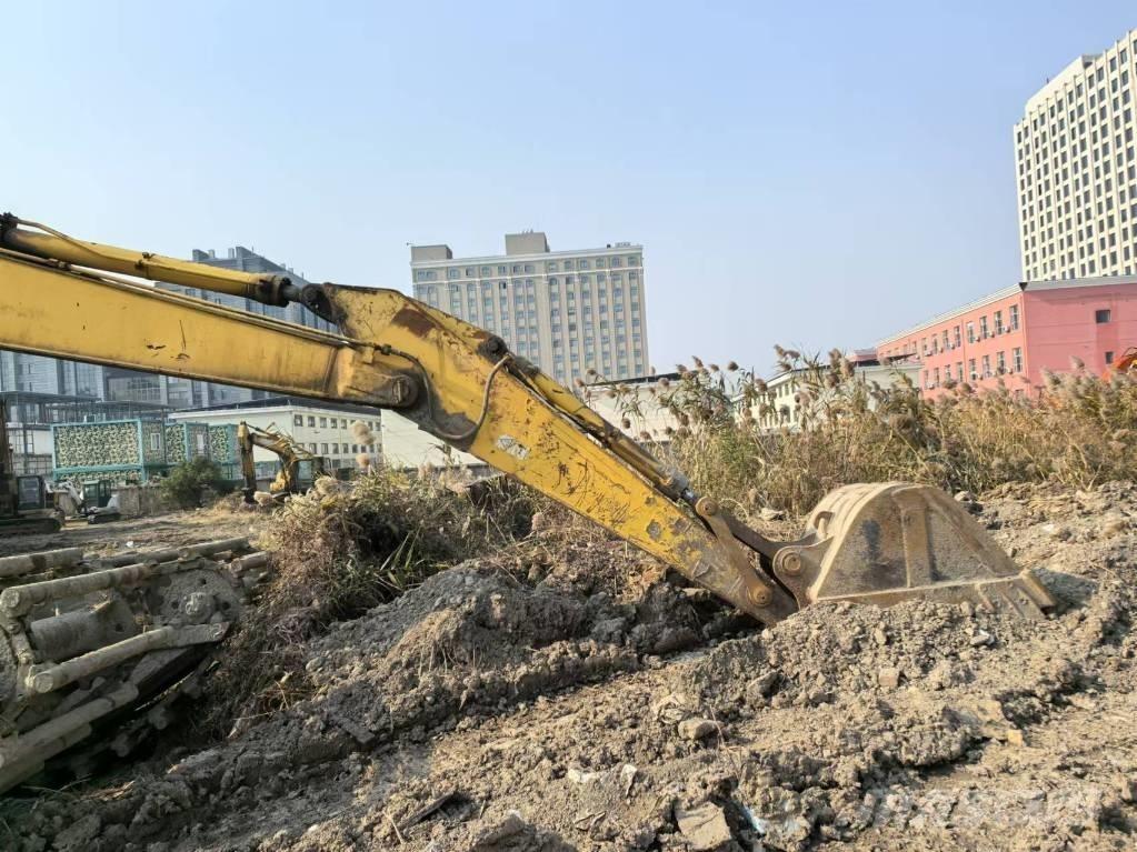 Komatsu PC 200-6 Amfiib ekskavaatorid
