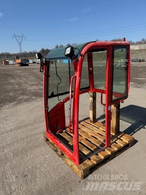 Volvo ECR25 D CAB Kabiinid
