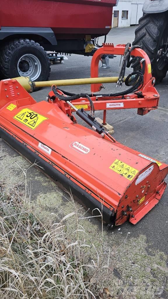 Maschio Giraffa 210 Karjamaade niidukid / pealselõikurid