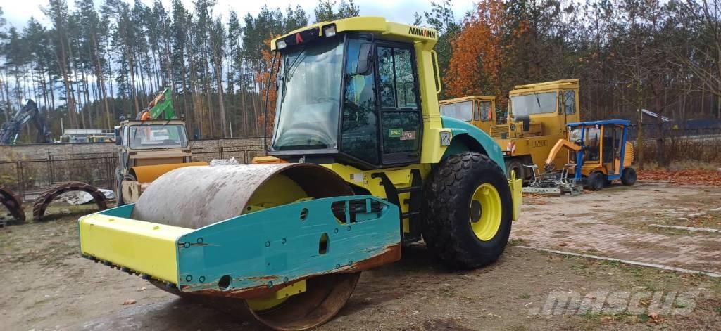Ammann ASC 110 D Ühe trumliga rullid