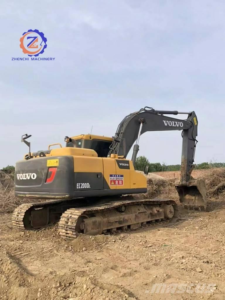 Volvo EC 200 D Roomikekskavaatorid