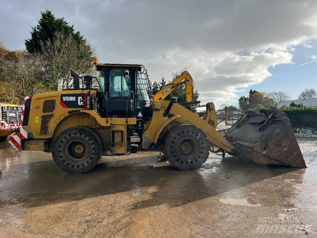 CAT 950 M Rataslaadurid